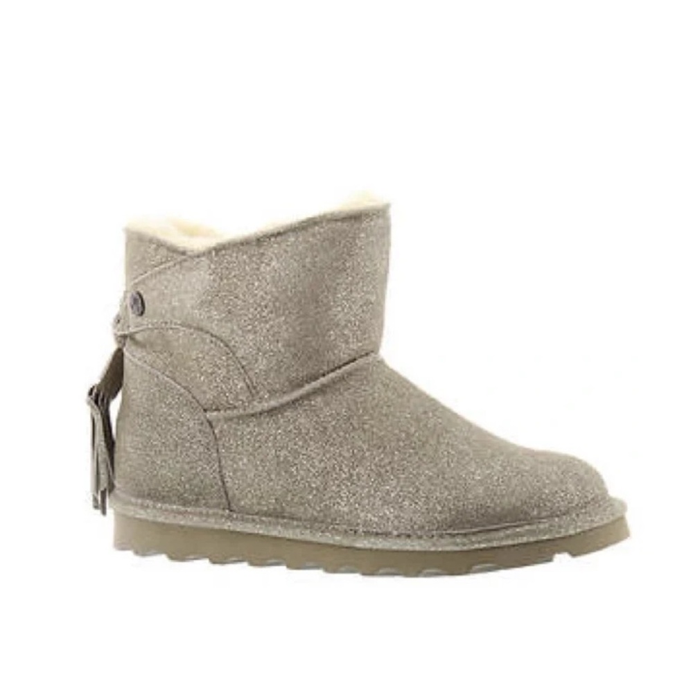 BearPaw Suede Coated Golden Ankle Boots‎ Cozy Casual Design